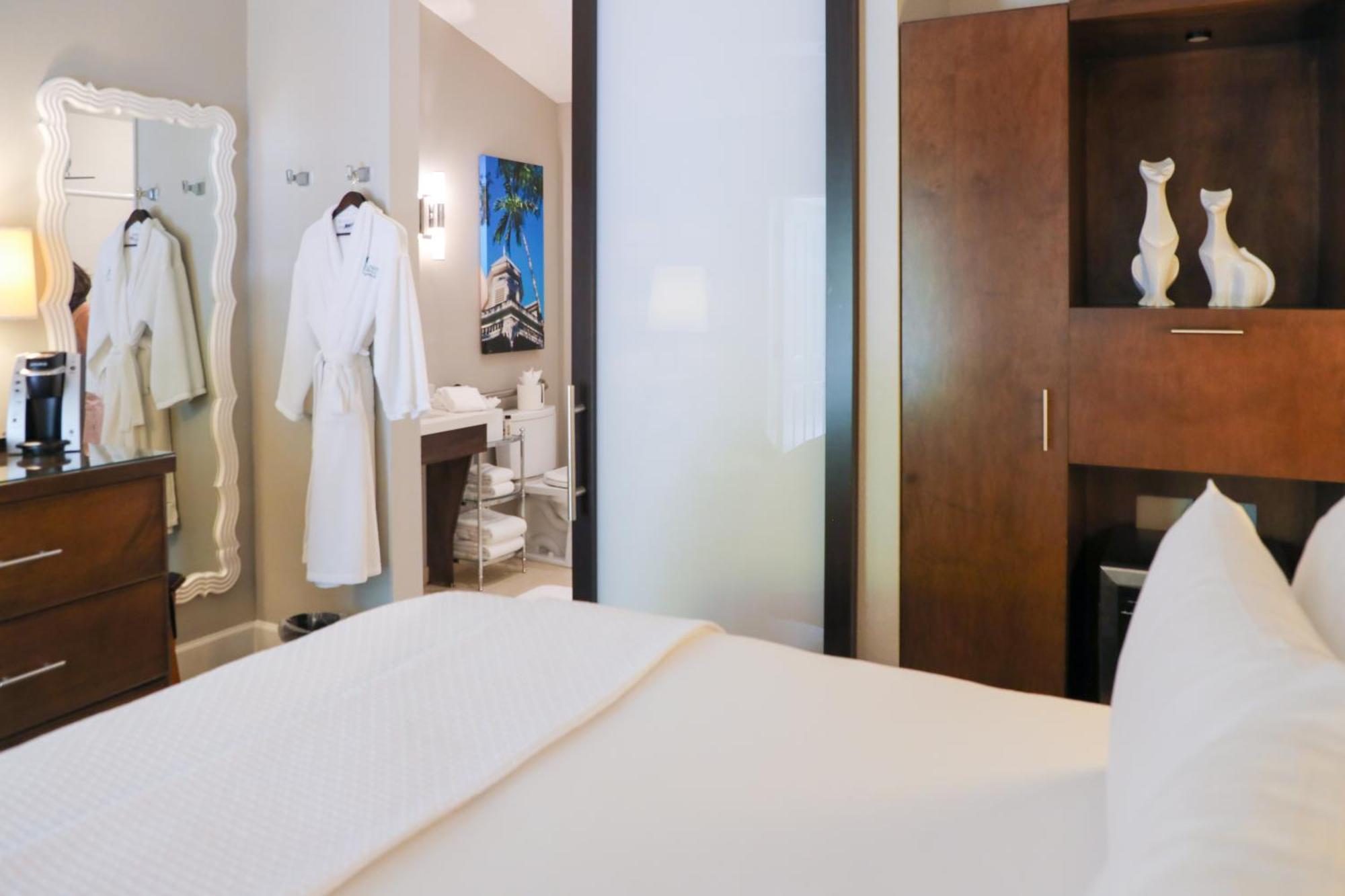 Almond Tree Inn - Adults Only Key West Room photo