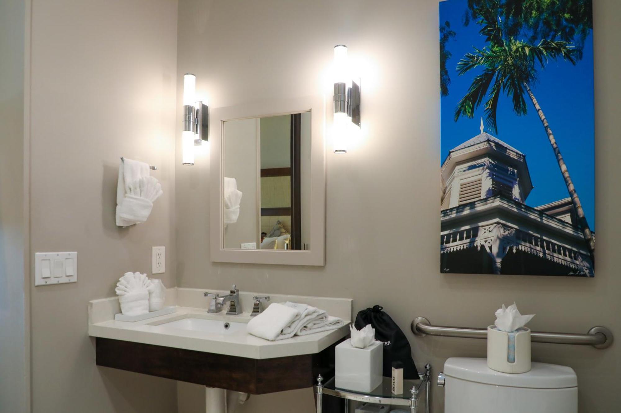 Almond Tree Inn - Adults Only Key West Room photo